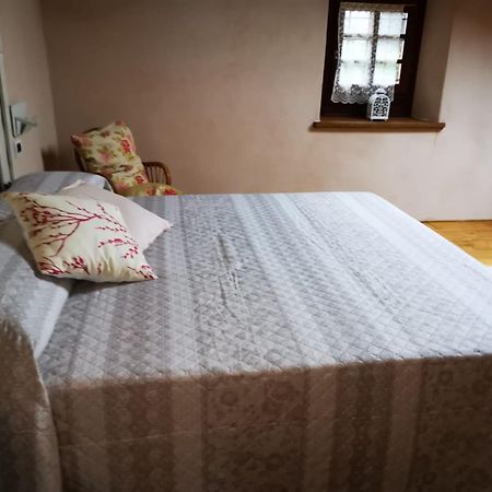 Agriturismo Magnarosa Villa Barge Habitación foto