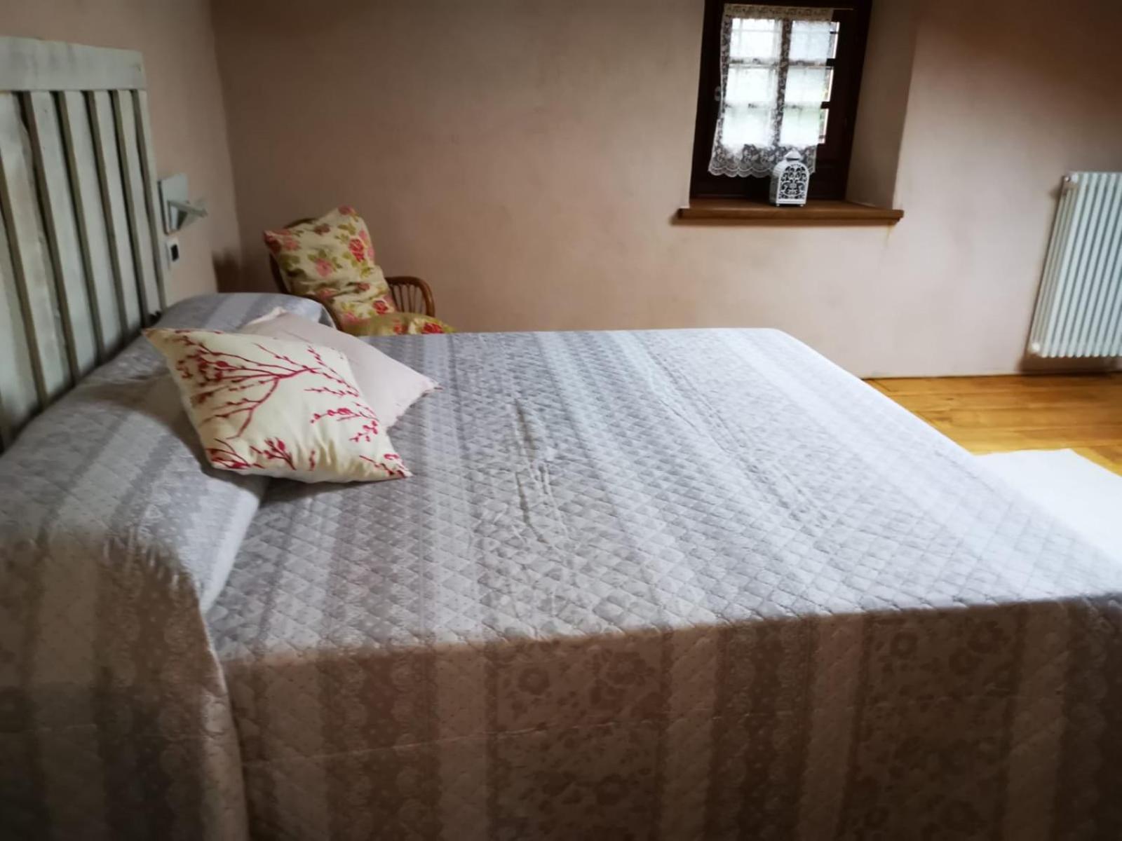 Agriturismo Magnarosa Villa Barge Habitación foto